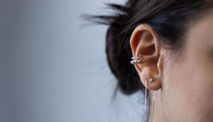 Simak bagaimana kepribadian seseorang berdasarkan bentuk telinganya. (Foto: Unsplash)