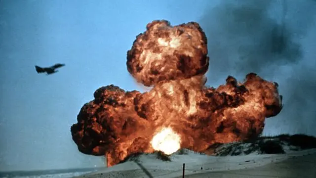 Ilustrasi ledakan bom (Sumber: Wikimedia Commons)