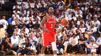 Guard Houston Rockets, Chris Paul, terancam absen 2-4 pekan karena menderita cedera lutut. (Bleacher Report)