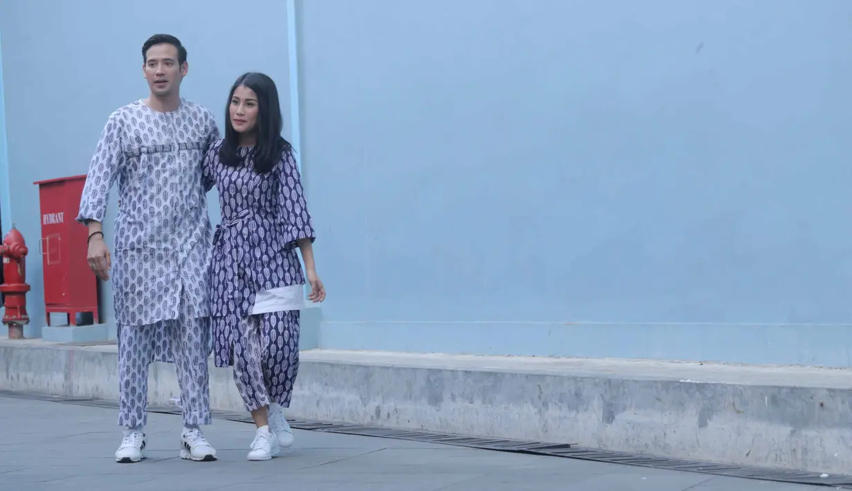 Ditemui di kawasan Tendean, Jakarta Selatan, Rabu (30/8/2017), Tarra mengungkapkan kekagumannya pada Gya yang ternyata merupakan sosok yang mandiri. Awalnya Tarra menganggap Gya sosok yang manja. (Nurwahyunan/Bintang.com)
