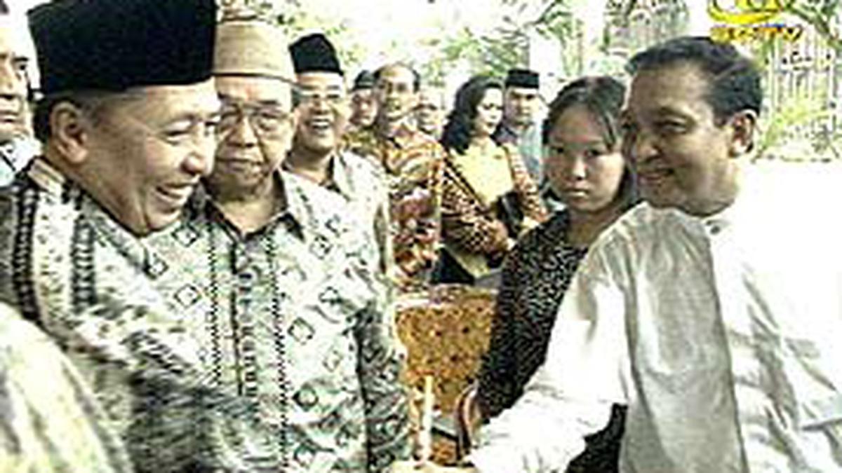 Tokoh proklamator kemerdekaan indonesia yang mendapat julukan dwitunggal adalah