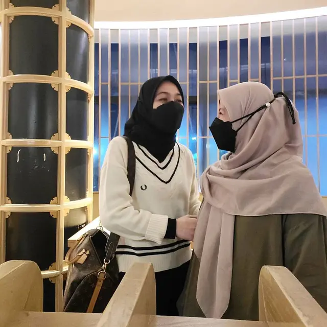 Lama Tak Jumpa, Ini 6 Momen Temu Kangen Natasha Rizky dan Dian Ayu