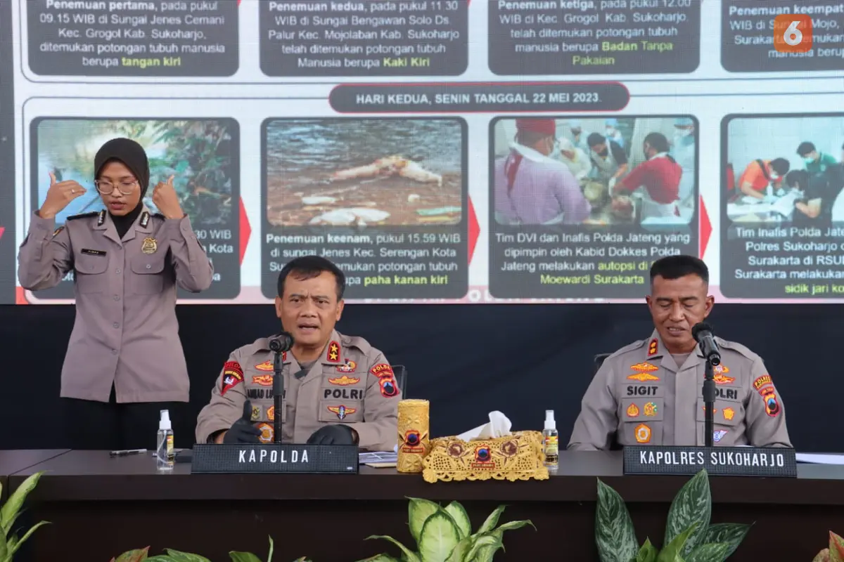 Kapolda Jateng, Irjel Pol Ahmad Luthfi (kiri), Kapolres Sukoharjo AKBP Sigit (kanan) saat Press Conference Kasus Mutilasi