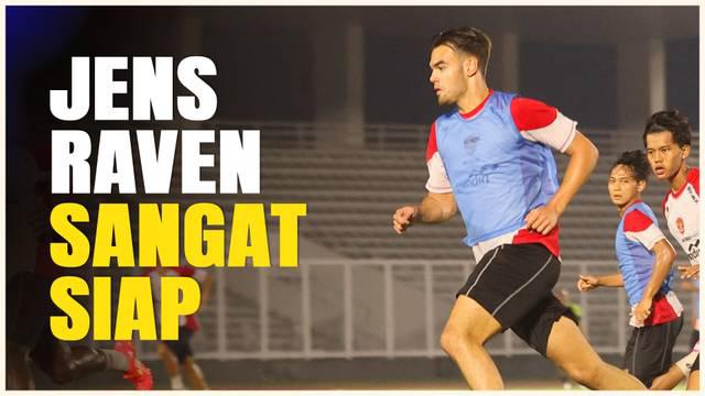 Berita video penggawa Timnas Indonesia U-20, Jens Raven sudah gabung ke skuad asuhan Indra Sjafri dan sudah siap untuk Kualifikasi Piala Asia U-20 2025. Ia juga mengatakan tidak ingin anggap remeh lawan.