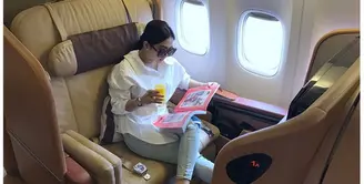 Penyanyi Syahrini disebut-sebut salah satu artis yang menunggak pajak. Nama Syahrini muncul dalam sidang kasus dugaan suap Kasubdit Ditjen Pajak, Handang Soekarno, oleh Direktur PT Eka Prima Ekspor Ramapanicker, Rajamohanan. (Instagram/princessyahrini)