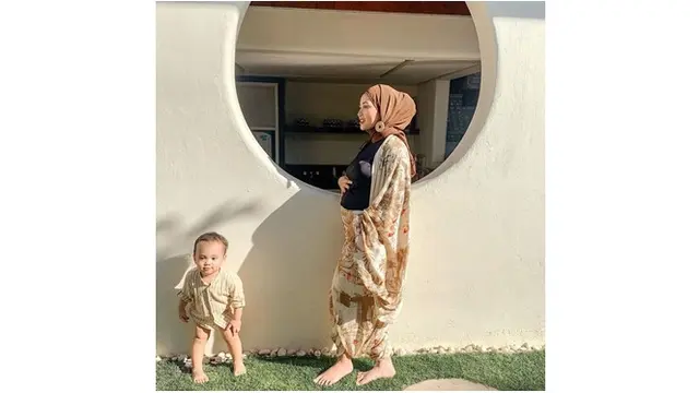 6 Potret Baby Bump Anak Kedua Rachel Vennya (sumber: instagram/@rachelvennya)