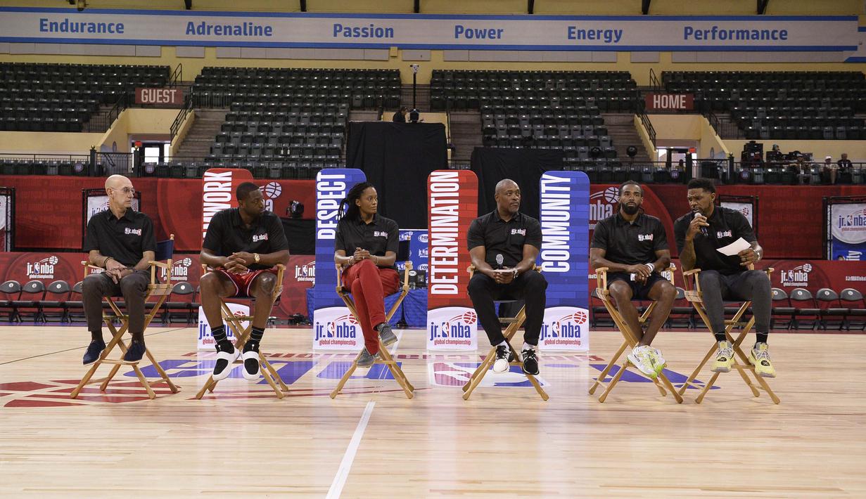 Selama sepekan, seluruh tim, yang berjumlah 32 (termasuk Asia-Pasifik), mengikuti berbagai kegiatan, yang mengajarkan nilai inti Jr. NBA. (Foto/NBAE)