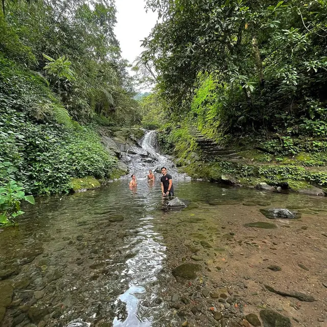 Temu Kangen, Ini 6 Momen Liburan Ajun Perwira, Aditya Suryo, dan Maghara Adipura