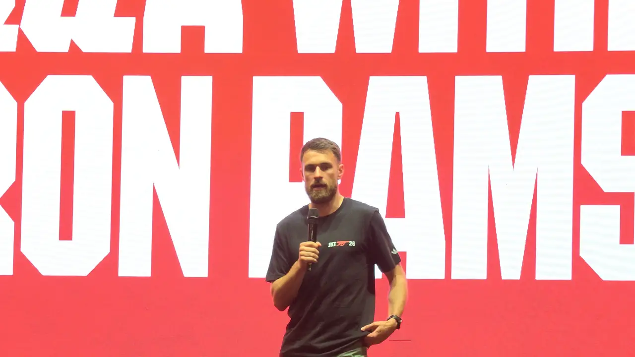 Aaron Ramsey hadiri  Nobar Arsenal vs Manchester City