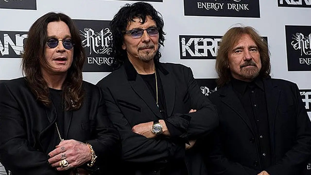 black-sabbath-131230c.jpg