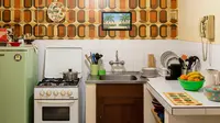 8 Inspirasi Desain Meja Dapur Retro, Gaya Klasik yang Timeless