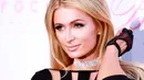 Lucunya, Paris Hilton pun ditanya apakah ia akan mengundang Kim Kardashian di hari istimewanya tersebut. (RICH FURY  GETTY IMAGES NORTH AMERICA  AFP)