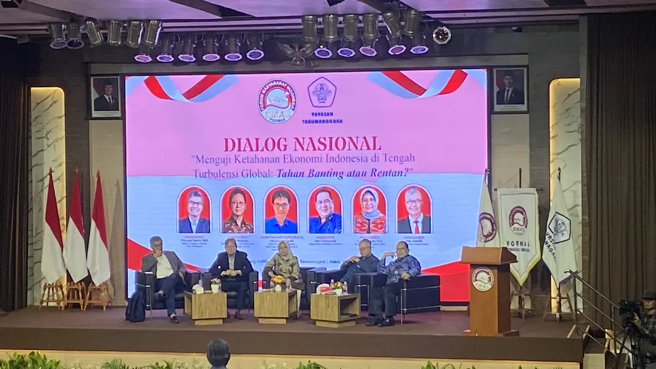 Formas bersama Universitas Tarumanegara (Untar) menggelar diskusi nasional bertajuk "Menguji Ketahanan Ekonomi Indonesia di Tengah Turbulensi Global: Tahan Banting atau Rentan?". (Liputan6/Devira Prastiwi)