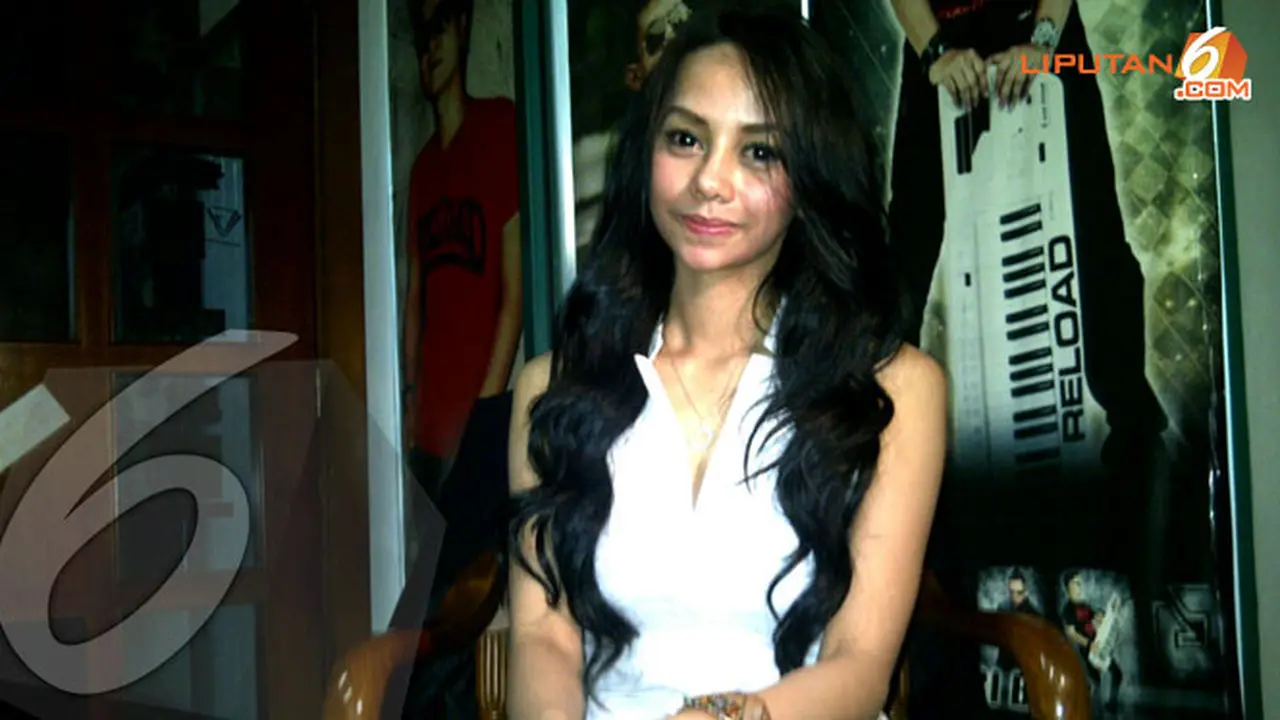 nadine-merciana-140121b.jpg