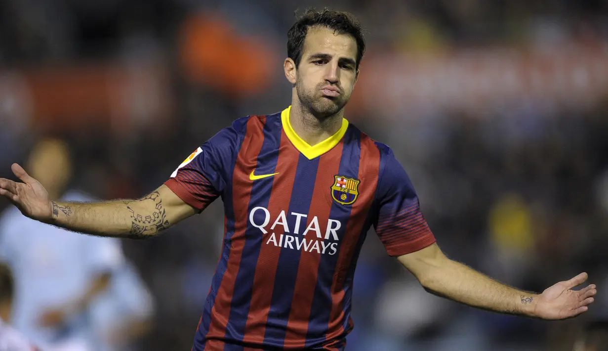 Cesc Fabregas. Gelandang Barcelona anggota Akademi La Masia ini memperkuat tim remaja Barcelona mulai 1997-2003. Di musim 2003/2004 ia hijrah ke Arsenal selama 8 musim. Minim raihan trofi, ia balik ke Barcelona pada 2011/2012 dan bertahan selama 3 musim. (AFP/Miguel Riopa)
