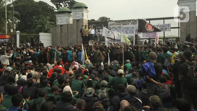 Pimpinan DPR Temui Mahasiswa
