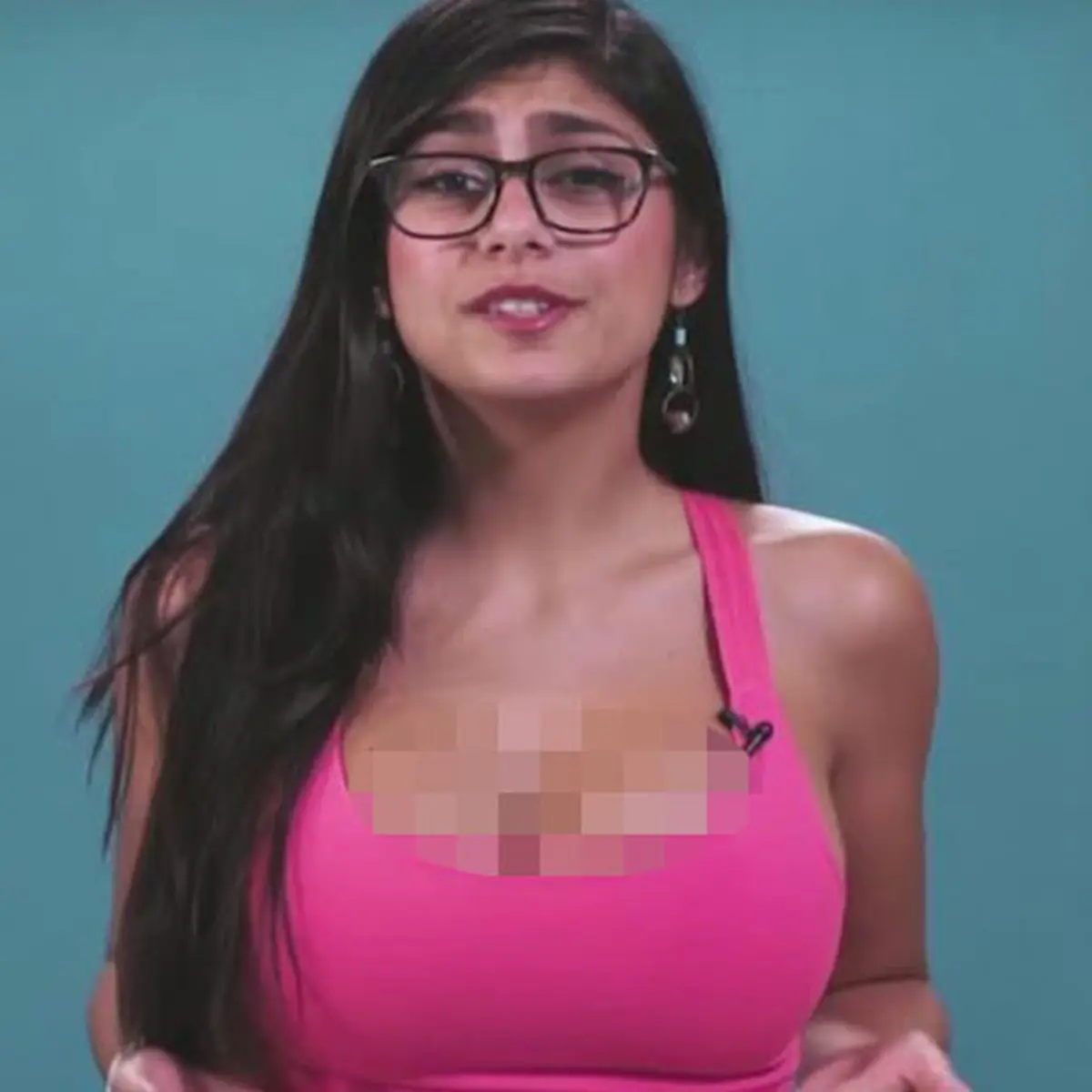 Mia Khalifa Akan Bintangi Film India? - ShowBiz Liputan6.com