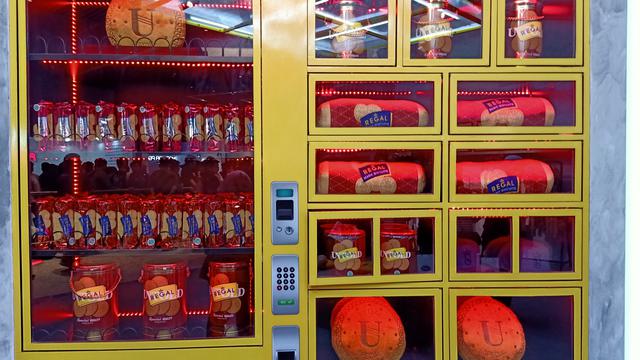 Biskuit Marie Menjelma dalam Koleksi Busana Streetwear di USS 2019