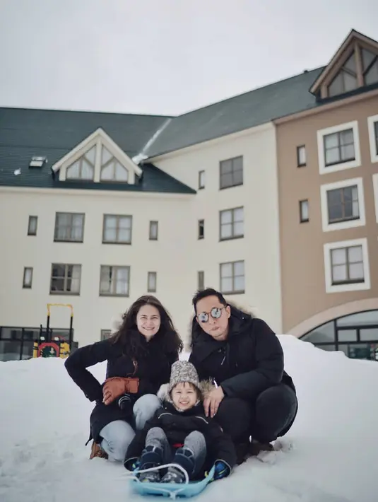 Ringgo Agus Rahman dan Sabai Morscheck