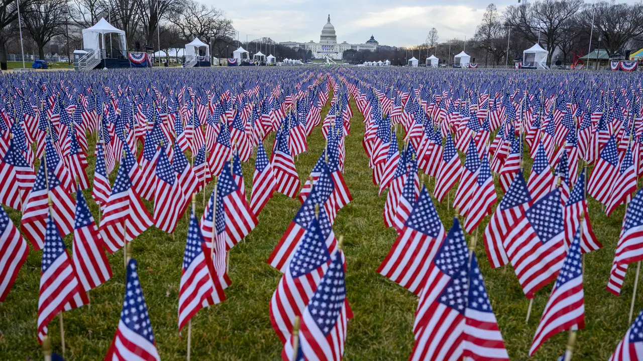 Ribuan Bendera AS Sambut Pelantikan Joe Biden