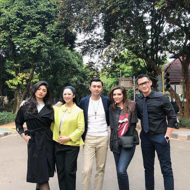 6 Potret Ninok Wiryono, Artis Senior Sekaligus Istri Sutradara Badai Pasti Berlalu