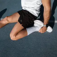 Jangan salah perawatan! Berikut tips merawat sepatu putih agar tidak cepat menguning/copyright pexels/Wesley Davi