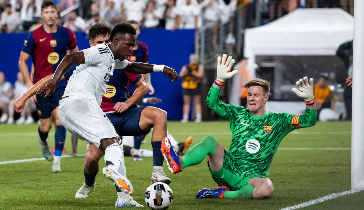 Barcelona unggul lebih dulu lewat gol yang dicetak Pau Victor pada menit ke-42. (Ira L. Black/Getty Images North America/Getty Images via AFP)