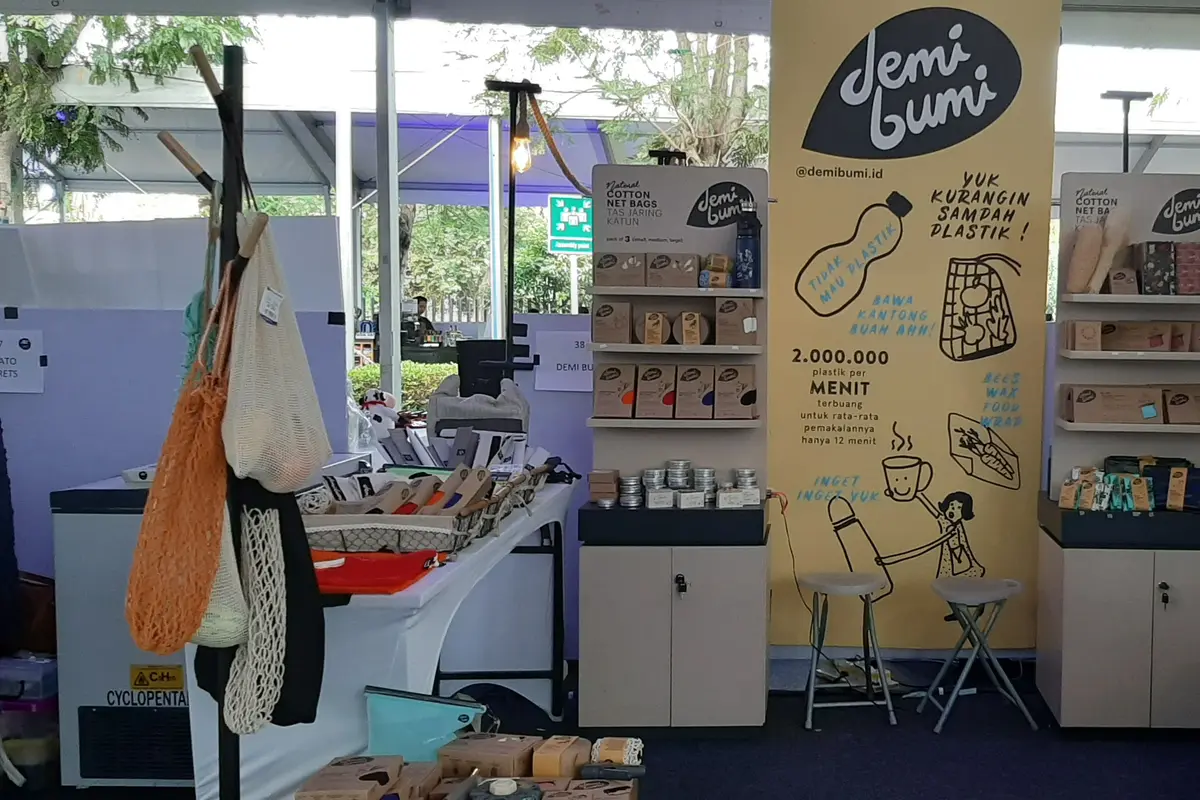 [Fimela] Demi Bumi