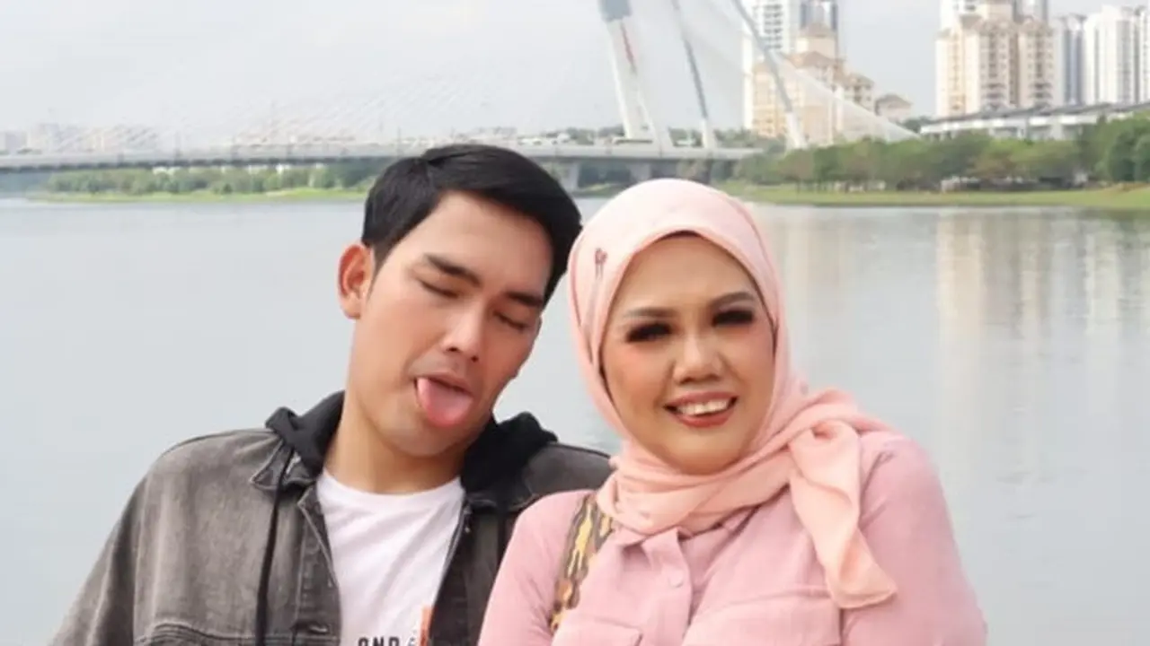 5 Potret Elly Sugigi Syuting Video Klip di Malaysia Bareng Aditya Gumelar, Mesra Abis
