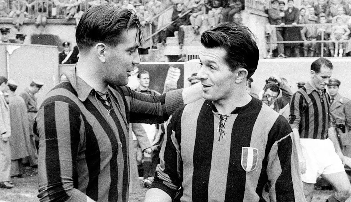 Striker Hongaria, Istvan Nyers (kanan) yang telah wafat pada 9 Maret 2005 dalam usia 80 tahun menjadi pemain asing Inter Milan dengan koleksi gol terbanyak di atas 100 gol, yaitu mencapai 133 gol. Jumlah gol tersebut dibukukannya dalam 6 musim bermain di Serie A mulai 1948/1949 hingga 1953/1954 dalam total 183 laga dan mampu mempersembahkan dua gelar Serie A pada musim 1952/1953 dan 1953/1954. (inter.it)
