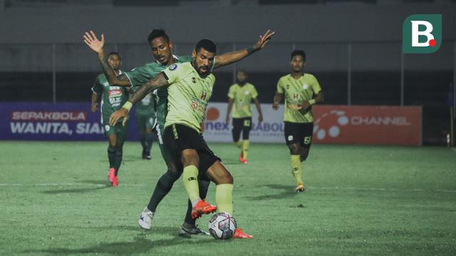 Foto: Gol Tunggal Wander Luiz ke Gawang Barito Putera di BRI Liga 1 Jadi Kado Penampilan ke-100 Bagus Nirwanto