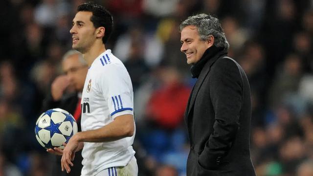 Alvaro Arbeola dan Jose Mourinho