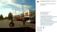 Pemotor menabrak pikap (Instagram/@infocegatansolo)