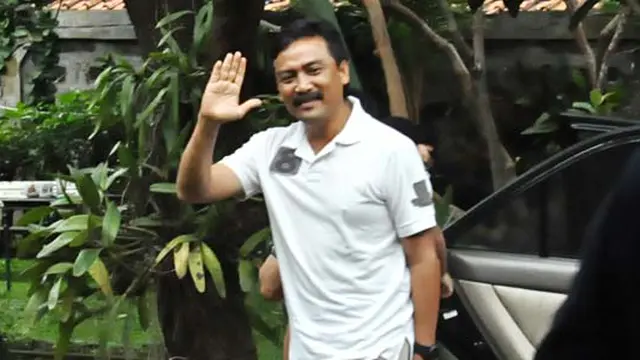 Andi Muncul di Rumah Pribadi, Pangku Putri Bungsu