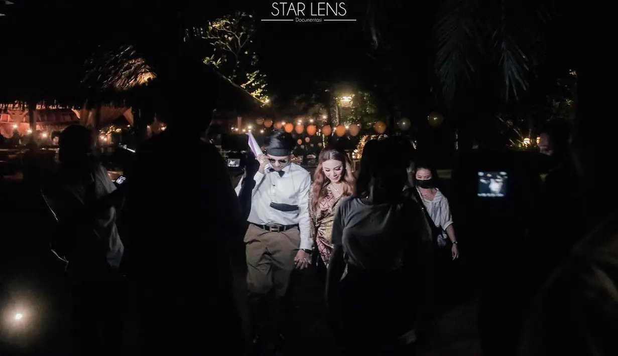 "Biar bisa Ramadan bareng, biar berkahnya bareng juga. Semoga infonya nyampein ke temen-temen semoga netizen banyak mendoakan," ujar Atta Halilintar. "Didoain ya semoga lancar," tambah Aurel Hermansyah. (Instagram/attahalilintar)