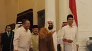 Jokowi-JK menerima kunjungan Imam Besar Masjidil Haram, Sheikh Abdurahman AS-Sudais di Istana Merdeka, Jakarta, Jumat (31/10/2014). (Liputan6.com/Herman Zakharia)