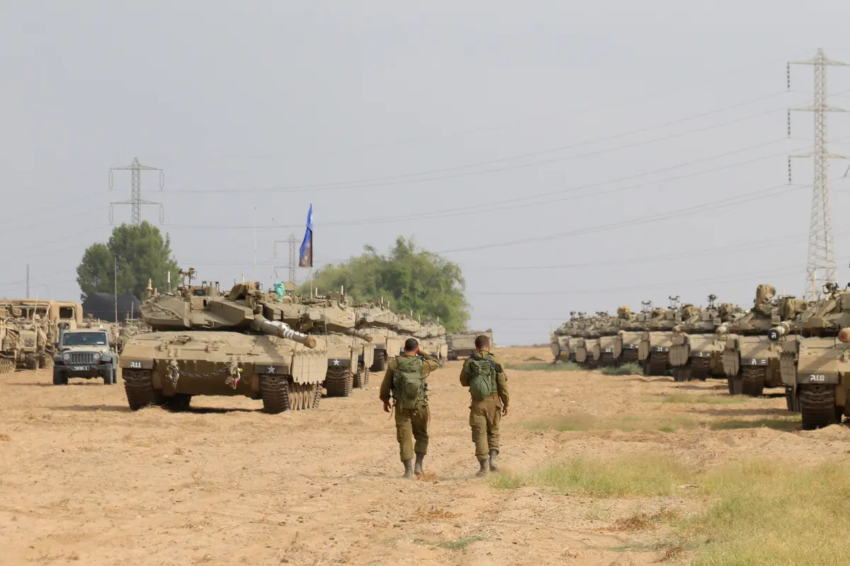 Israel Kerahkan Puluhan Tank ke Perbatasan Gaza