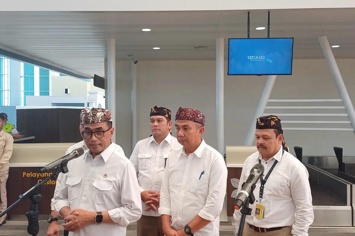 Menteri Perhubungan (Menhub) Budi Karya Sumadi kunjungan ke Bandara Kertajati, Kabupaten Majalengka, Jawa Barat, Rabu (18/10/2023)