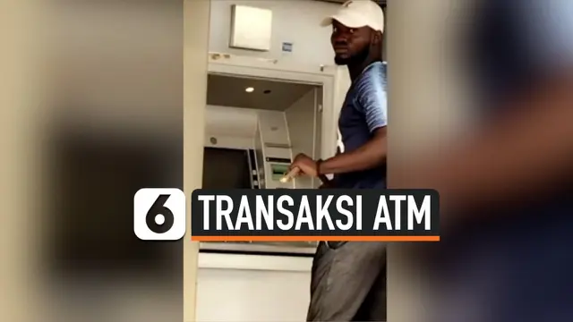 VIDEO: Ngakak, Gunakan Kayu di ATM untuk Hindari Corona