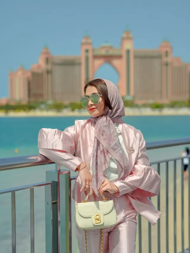 Ulang Tahun ke-6, Buttonscarves Tampil di Light Show Ain Dubai Ferris Wheel Bianglala Terbesar di Dunia