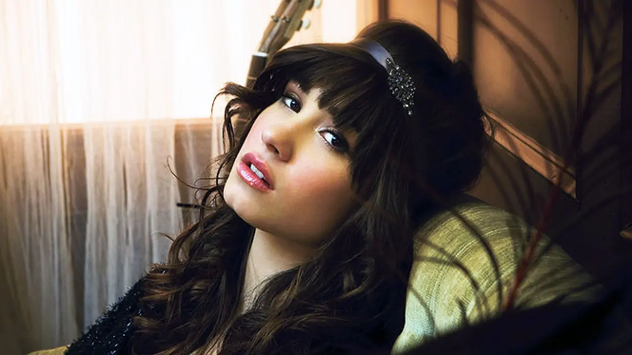 demi-lovato-131211b.jpg