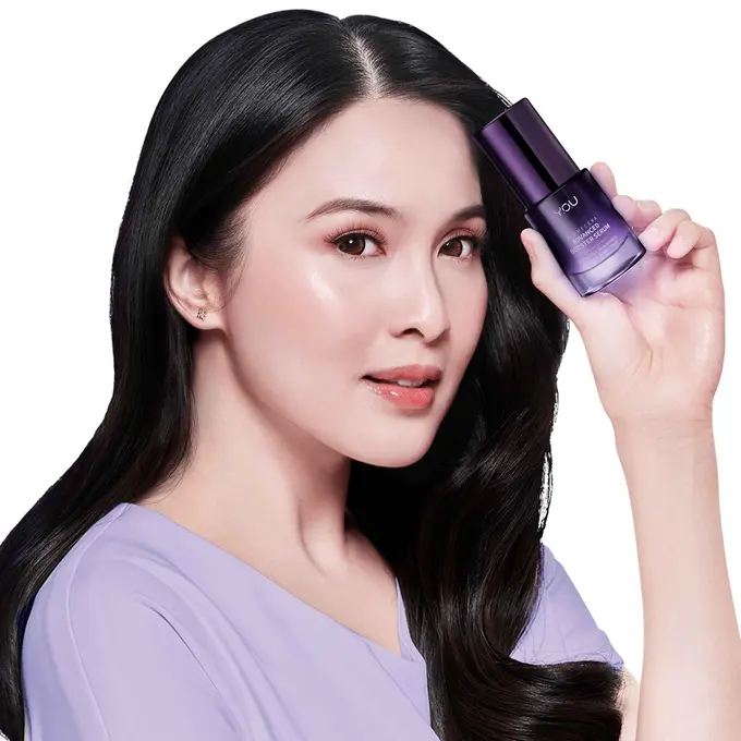 Serum Booster Andalan Sandra Dewi yang Bisa Mencerahkan Kulit dan Atasi Jerawat