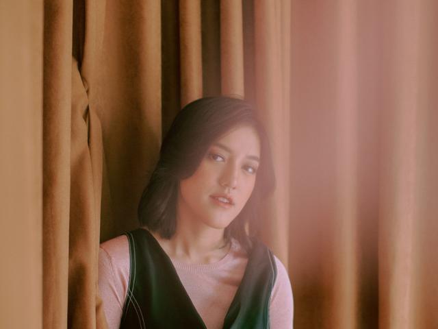 Lirik Lagu Ify Alyssa What About Us News Entertainment Fimela Com