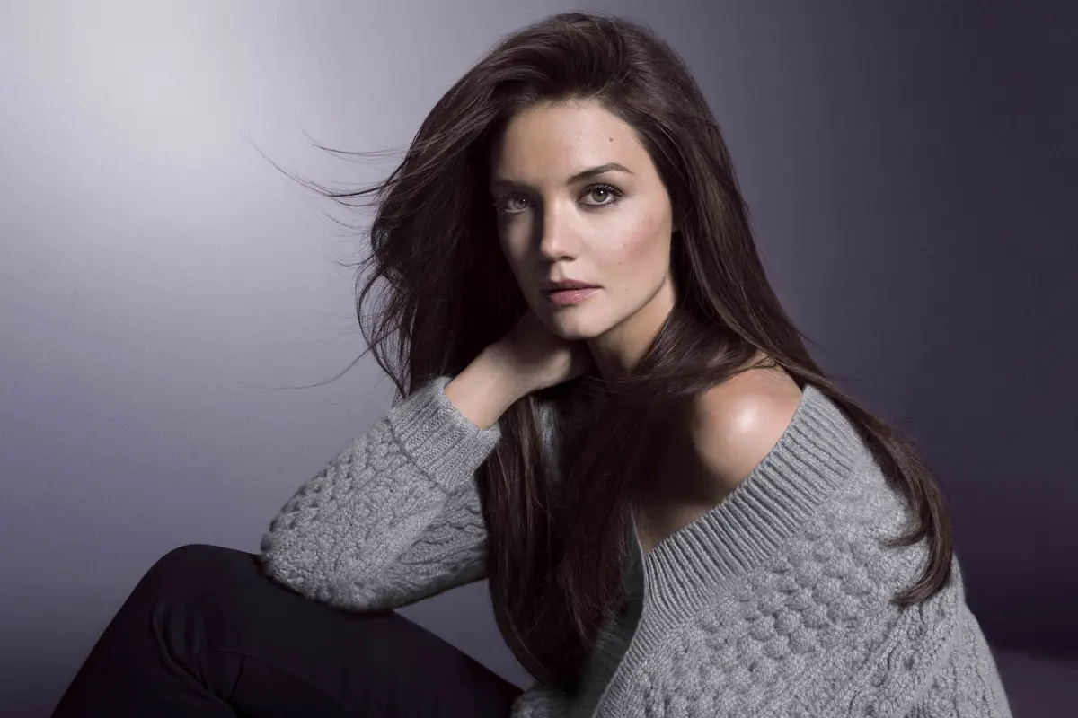 Katie Holmes (wmagazine.com)