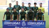 Pemain Persikabo 1973 foto bersama sebelum pertandingan melawan Madura United dalam laga pekan kesembilan BRI Liga 1 2023/2024 di Stadion Wibawa Mukti, Cikarang, Sabtu (19/8/2023). (Bola.com/Abdul Aziz)