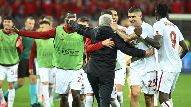Foto: Detik-detik Mendebarkan Ketika Jose Mourinho Berhasil Membawa AS Roma Dua Kali Beruntun Tampil di Final Kompetisi Eropa