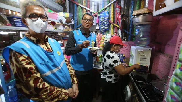 PLN dan Kemenko Perekonomian Cek Langsung Penerima Manfaat 