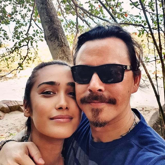 7 Kemesraan Alexandra Gottardo dengan Kekasih yang Jarang Diekspose