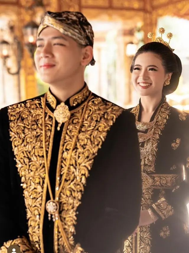 Prewedding Putri Andika Perkasa, Angela Perkasa Kenakan 7 Pakaian Adat Indonesia. [@hafizzyakbar]