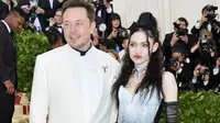 Elon Musk dan Grimes. (Foto: Pitchfork)